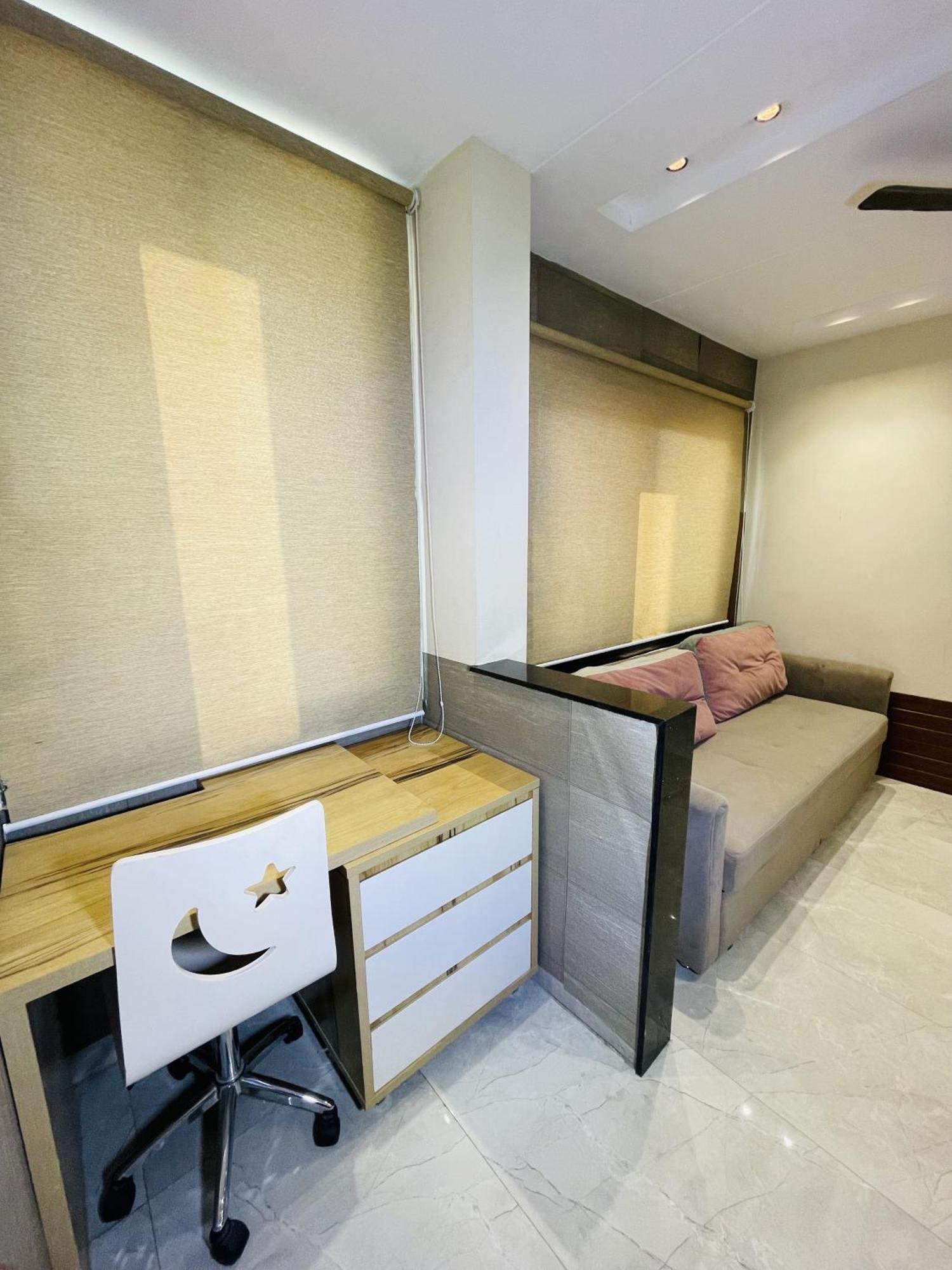 Stayez Studio Apartments Indore Eksteriør billede