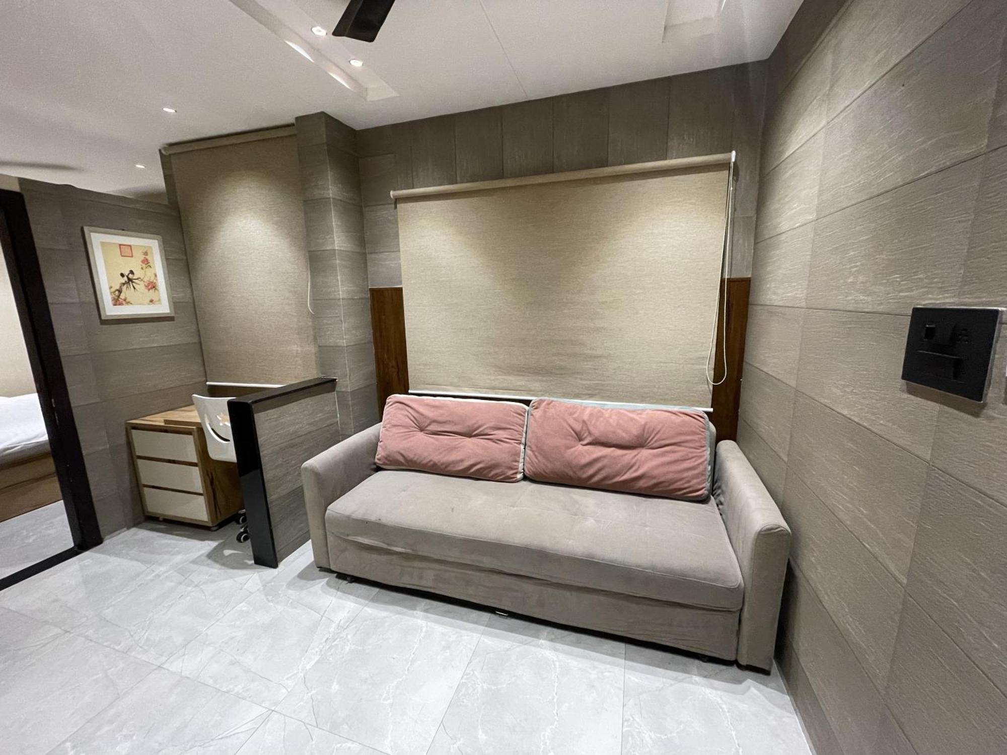 Stayez Studio Apartments Indore Eksteriør billede